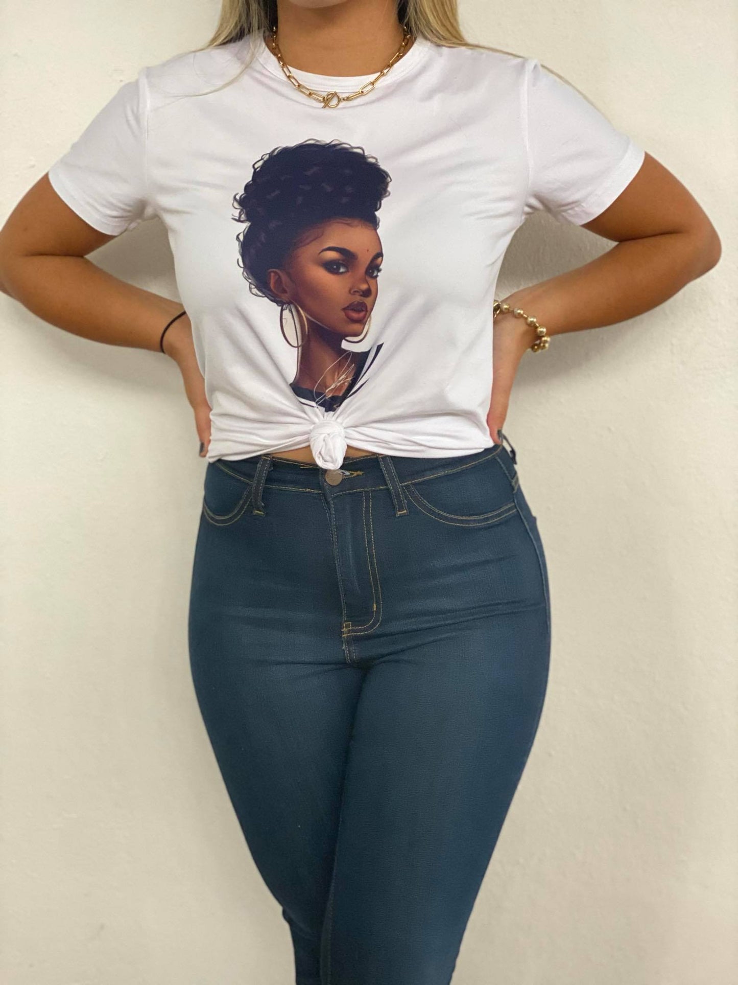 ASÉ BUN WHITE T-SHIRT